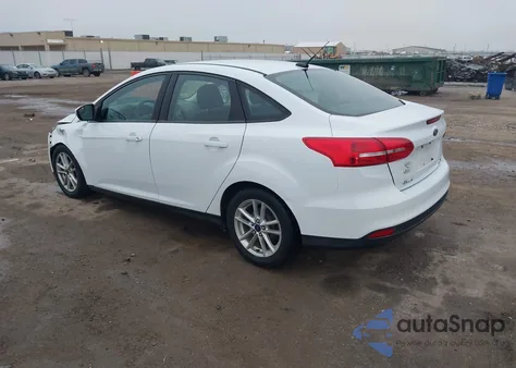 2015 Ford Focus Se z USA, uszkodzony, nr VIN 1FADP3F23FL376017